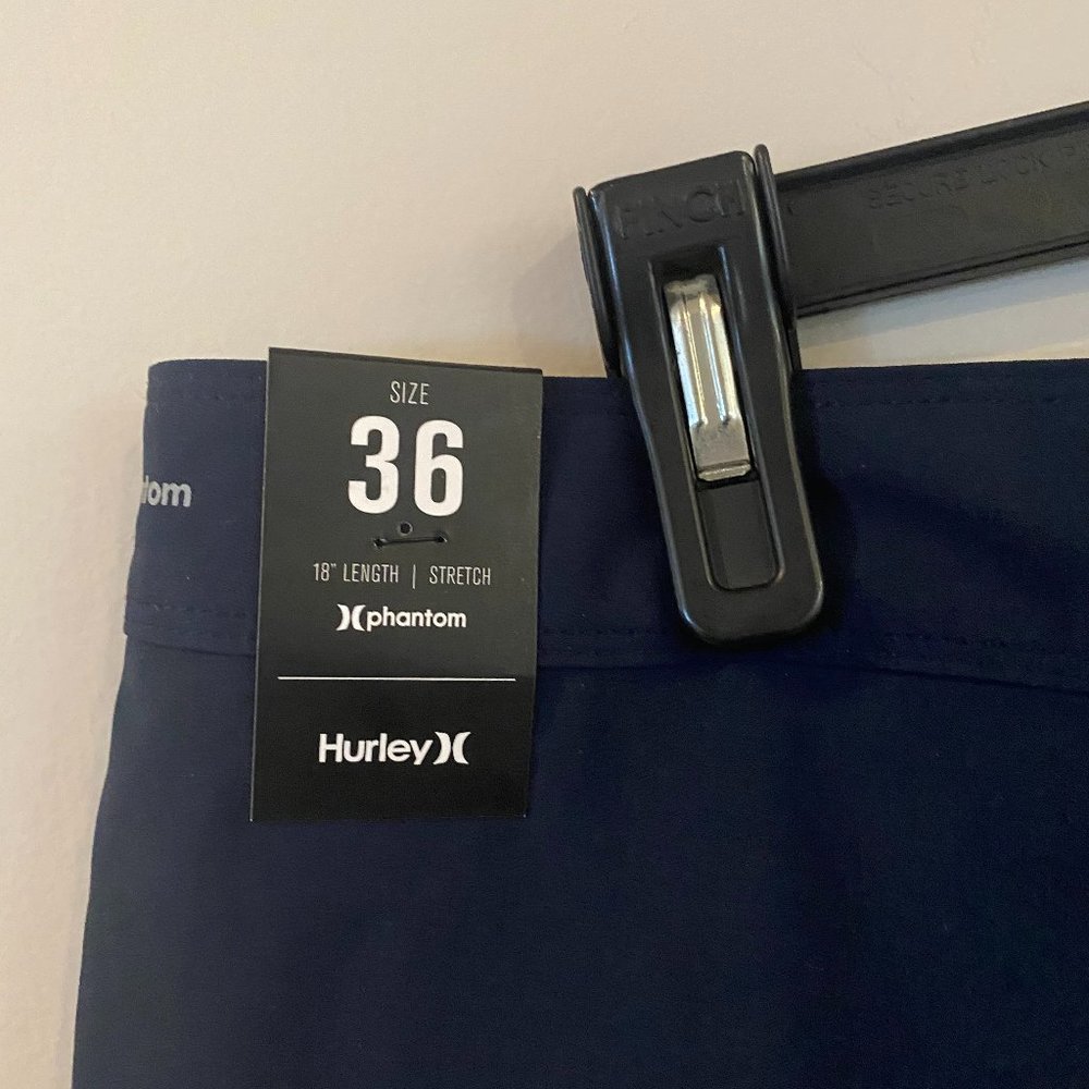 NWT  18" Board Shorts, size 36 - Navy